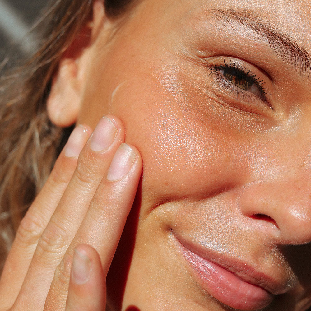 mimitika-cr-me-visage-autobronzante-soin-de-jour-h-le-progressif-hydratant image 3
