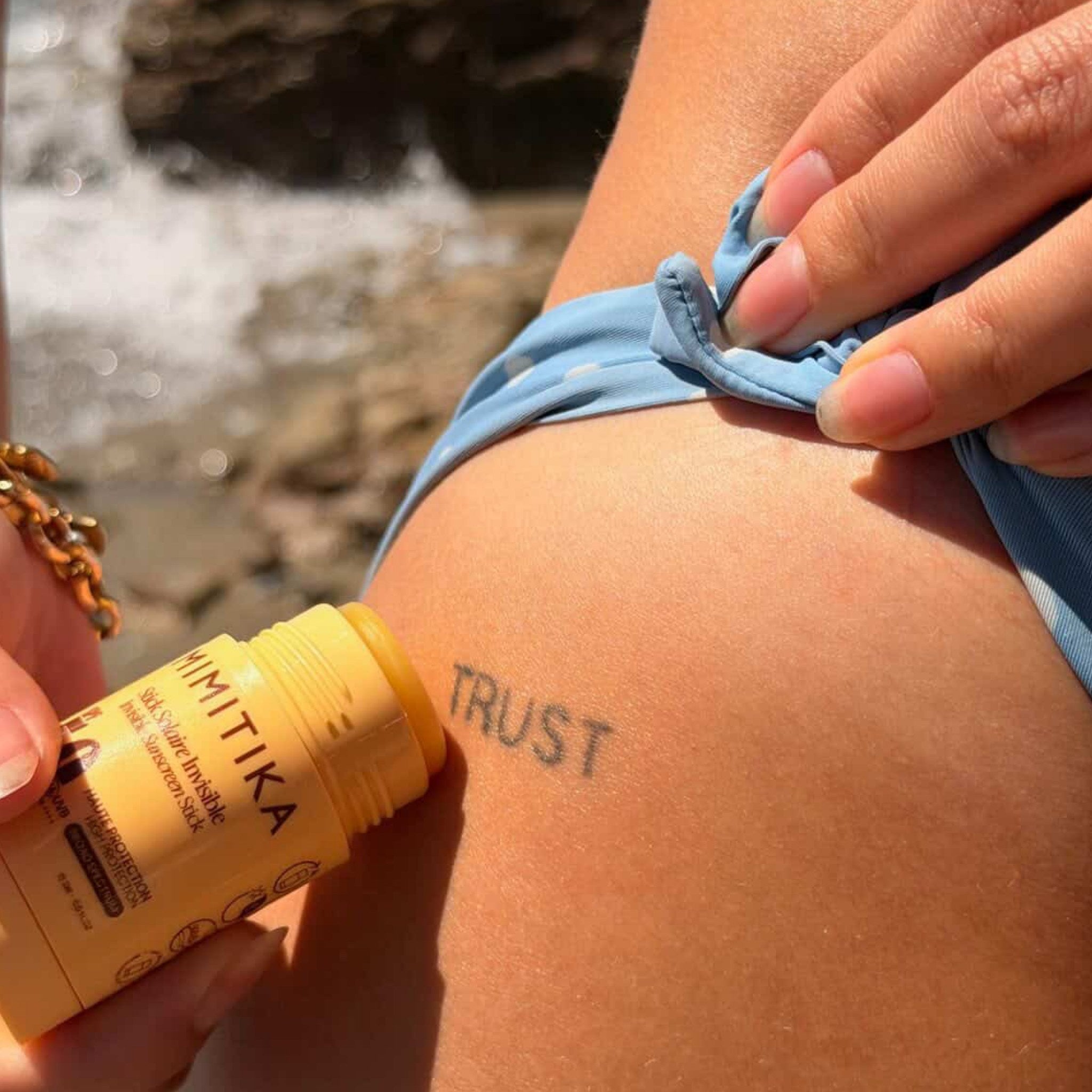 mimitika-stick-solaire-invisible-spf50-visage image 3