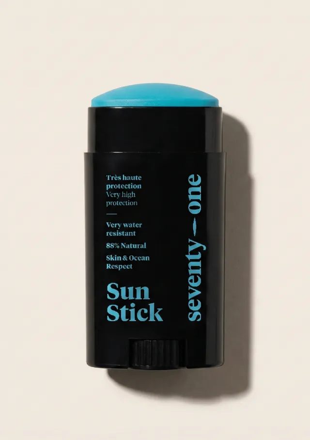 seventyone-percent-the-ocean-blue-spf50-stick-solaire-visage-teinte-bleue image 1